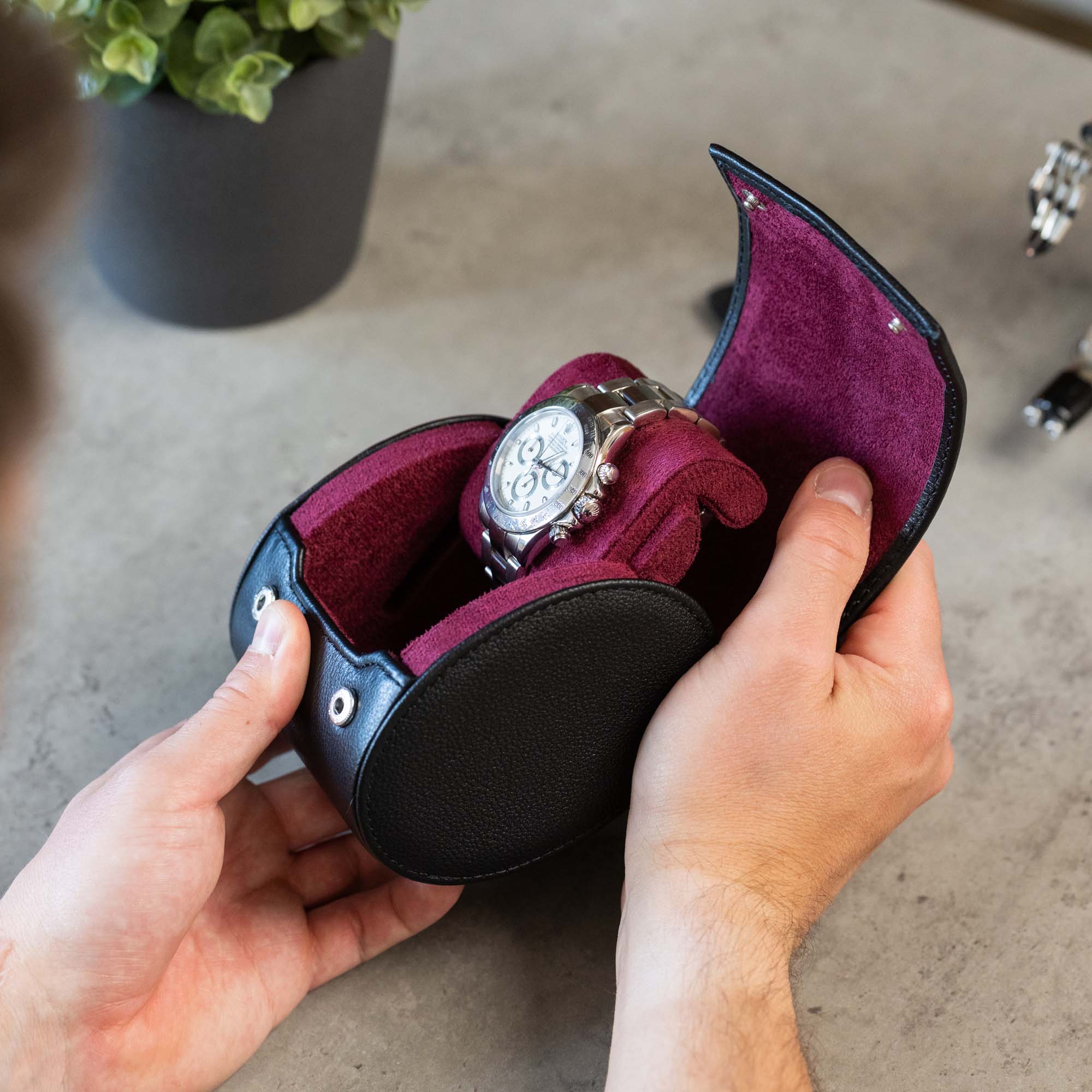 Écrin Solo – Rouleau à 1 montre en cuir – Cerise